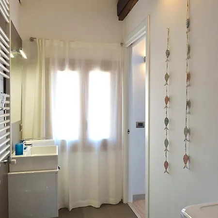 Castello Di Godego Sleeps 2 Air Con Wifi 아파트